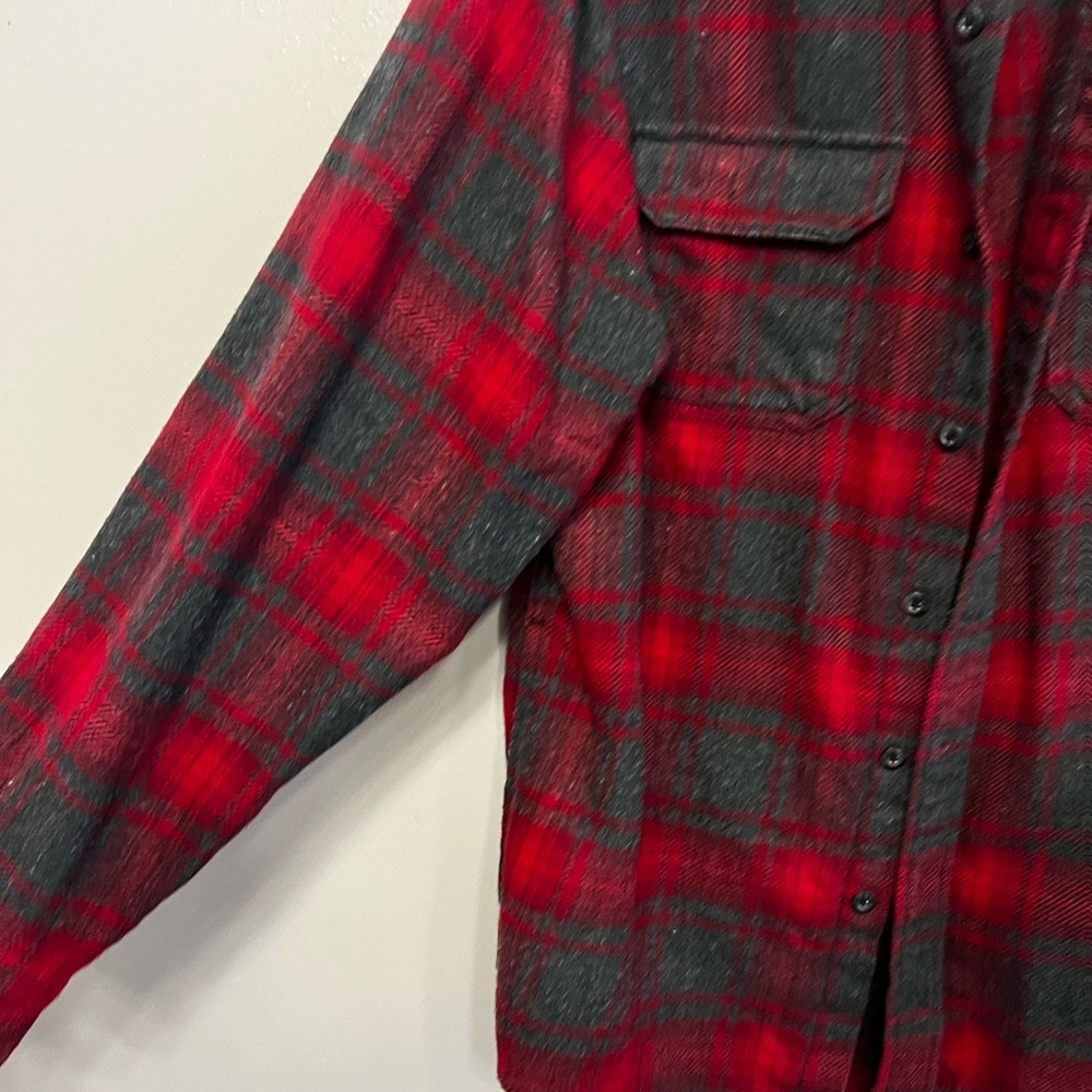 Orvis Men’s Thick Heavy Red and Gray Plaid Flannel Button Down‎ Shirt Sz M - Picture 2 of 9